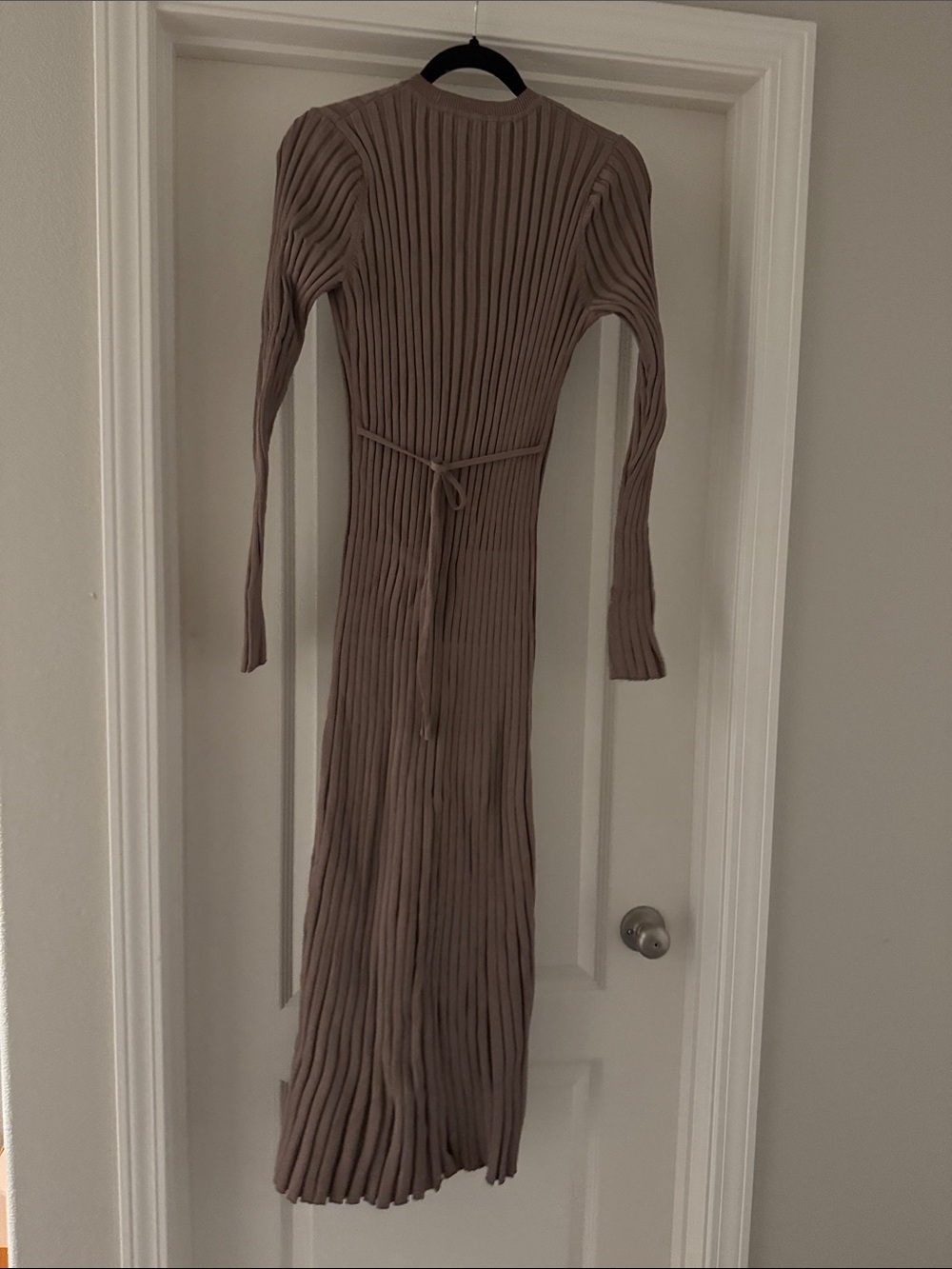 Worth collective Long sleeve ribbed maxi, bump friendly/ Medium - Picture 4 of 4